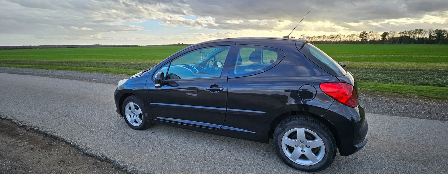 Used Peugeot 207 2009 for sale - 76393909: Photo 14