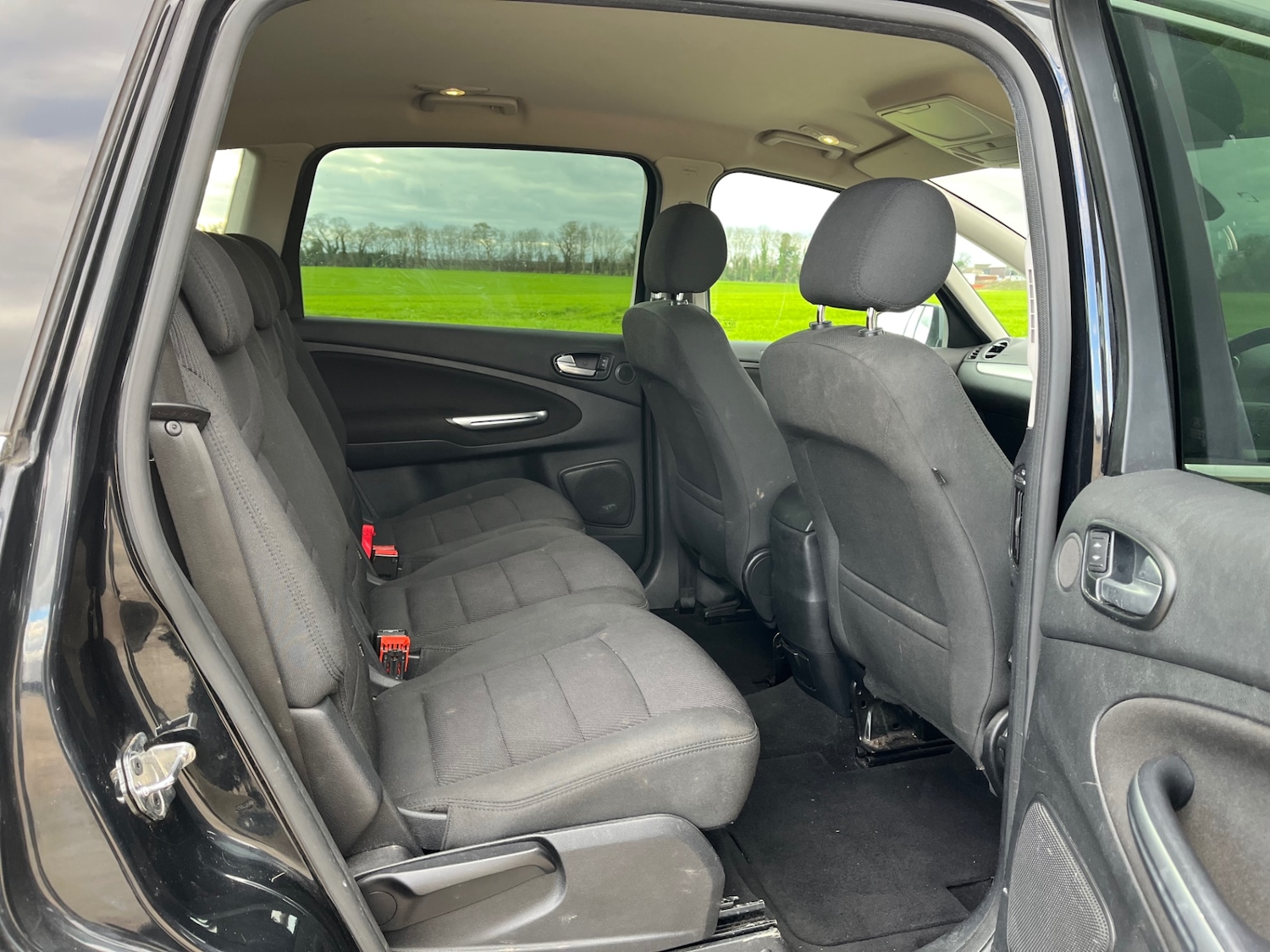 Used Ford S-Max 2013 for sale - 77845068: Photo 21