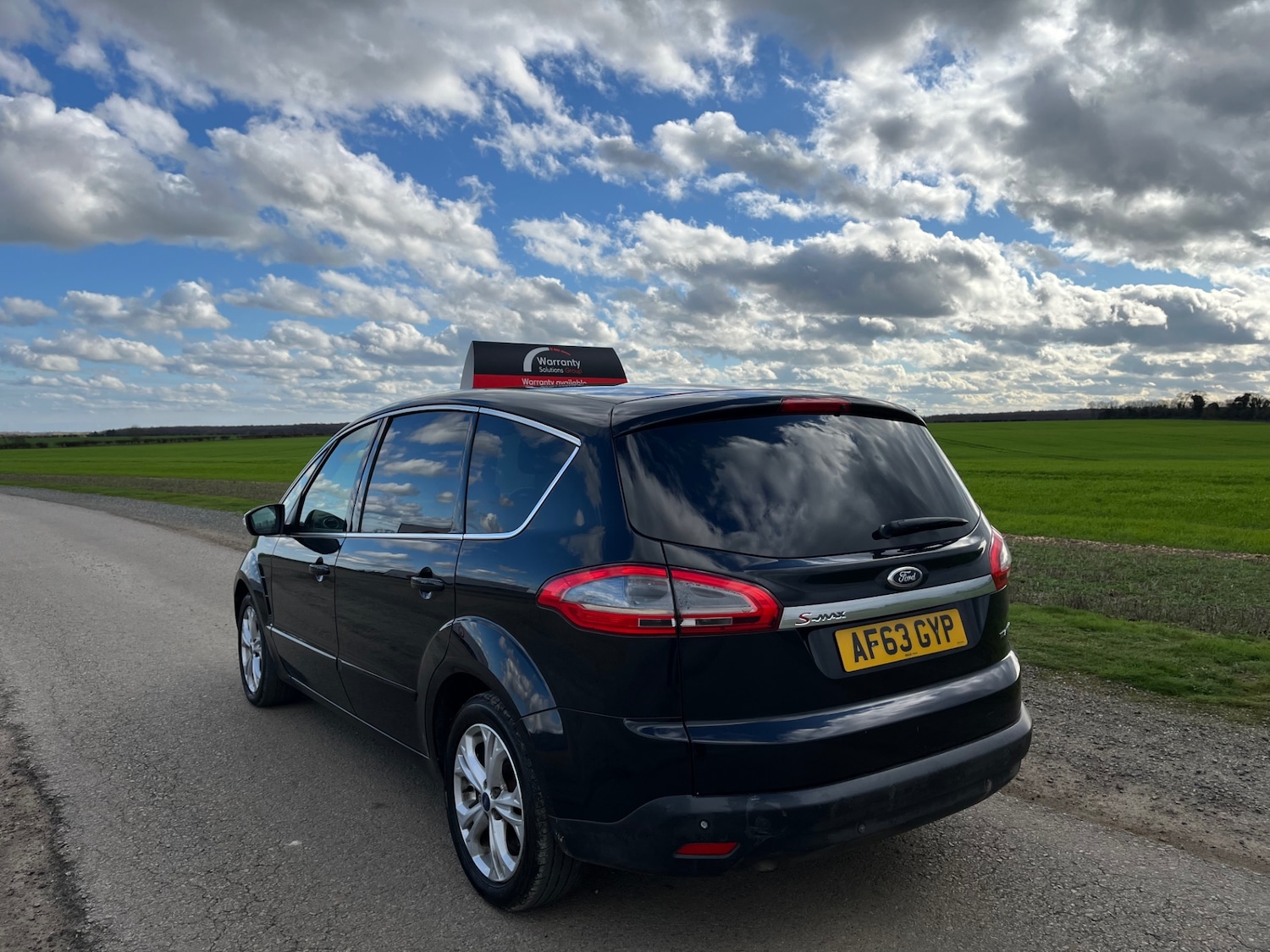 Used Ford S-Max 2013 for sale - 77845068: Photo 3