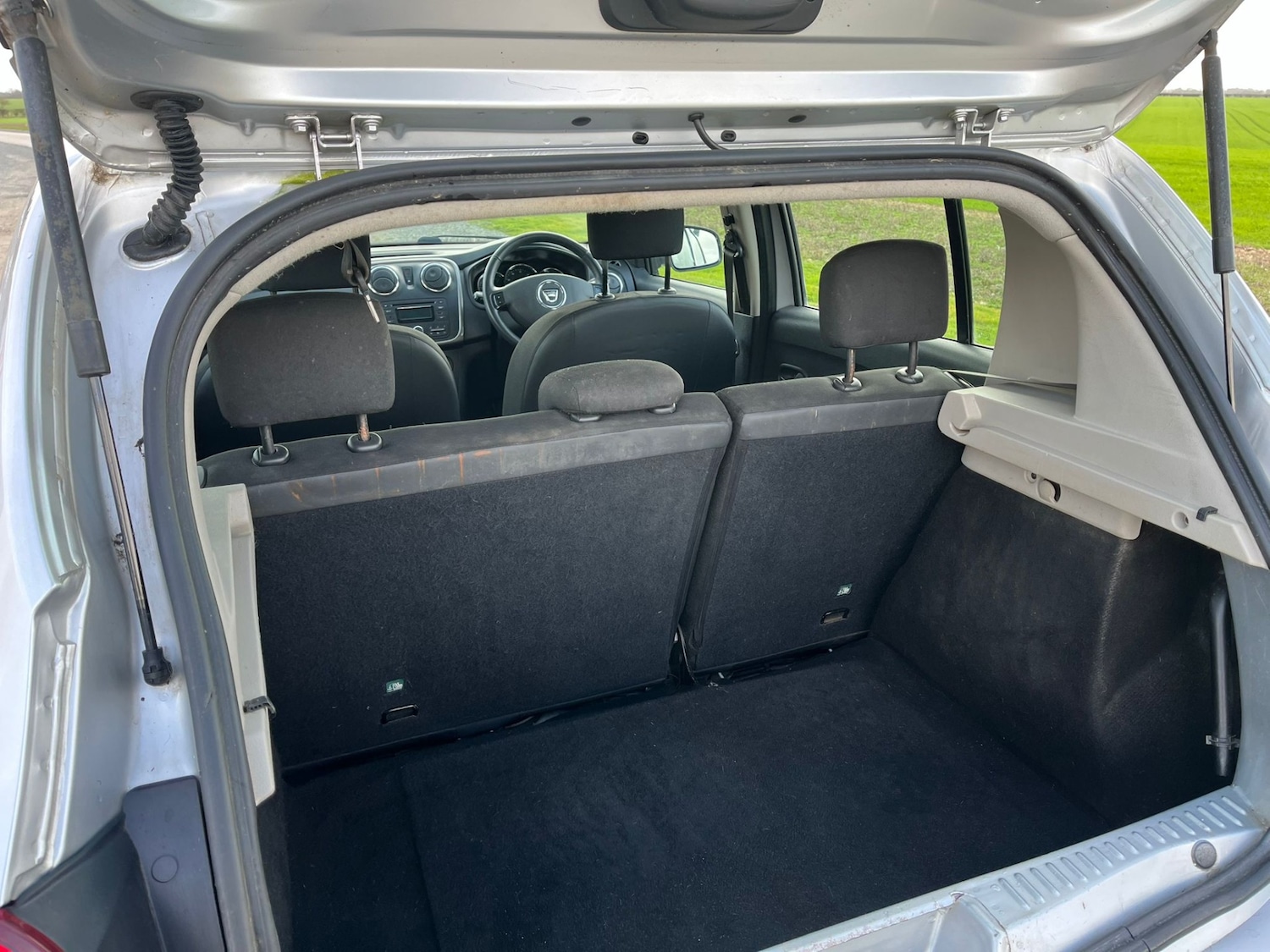 Used Dacia Sandero 2013 for sale - 77650766: Photo 11