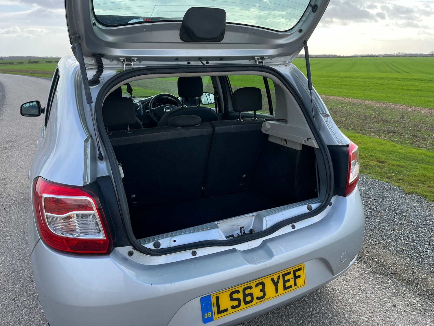 Used Dacia Sandero 2013 for sale - 77650766: Photo 12