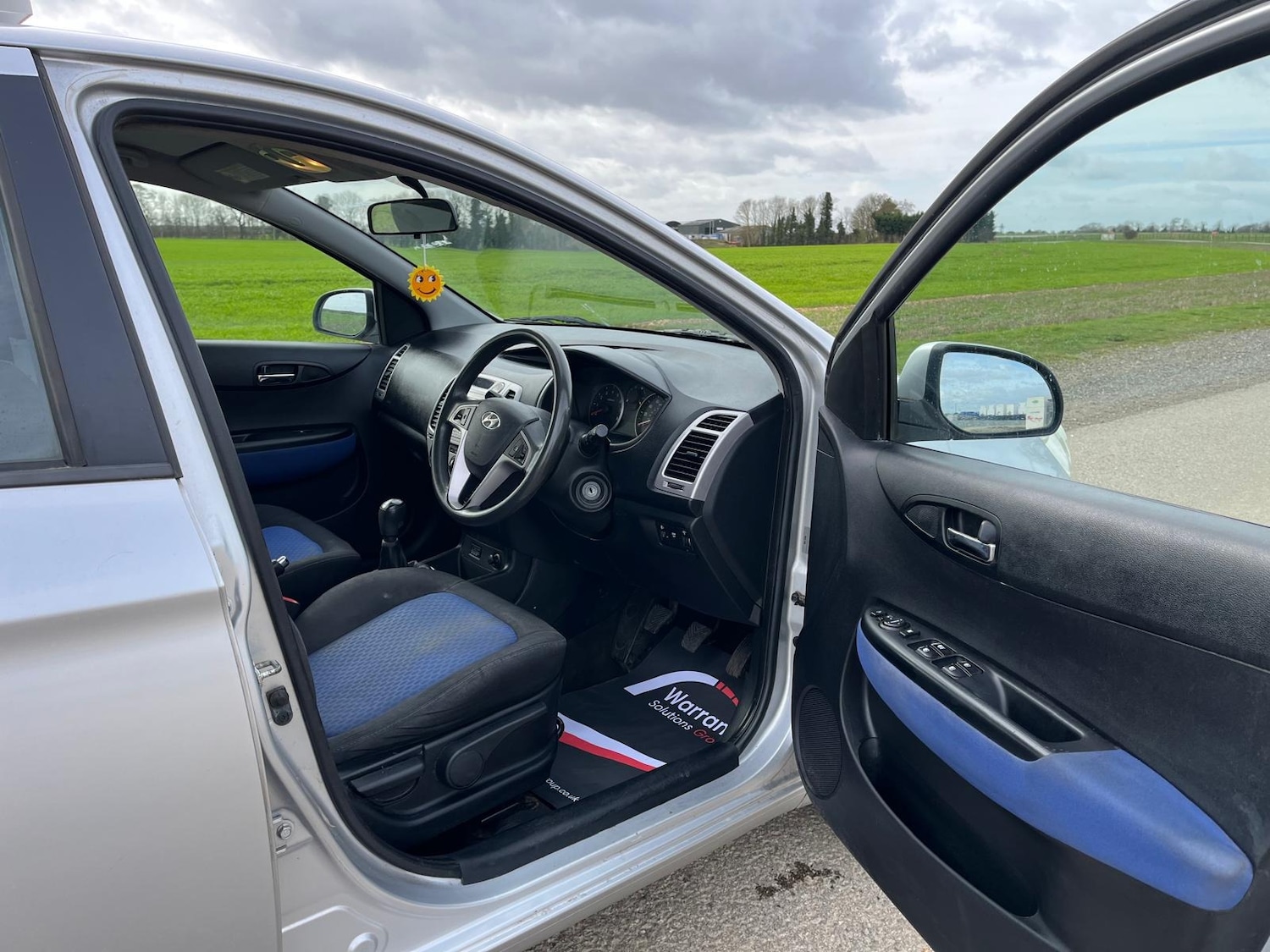 Used Hyundai i20 2010 for sale - 77902931: Photo 8