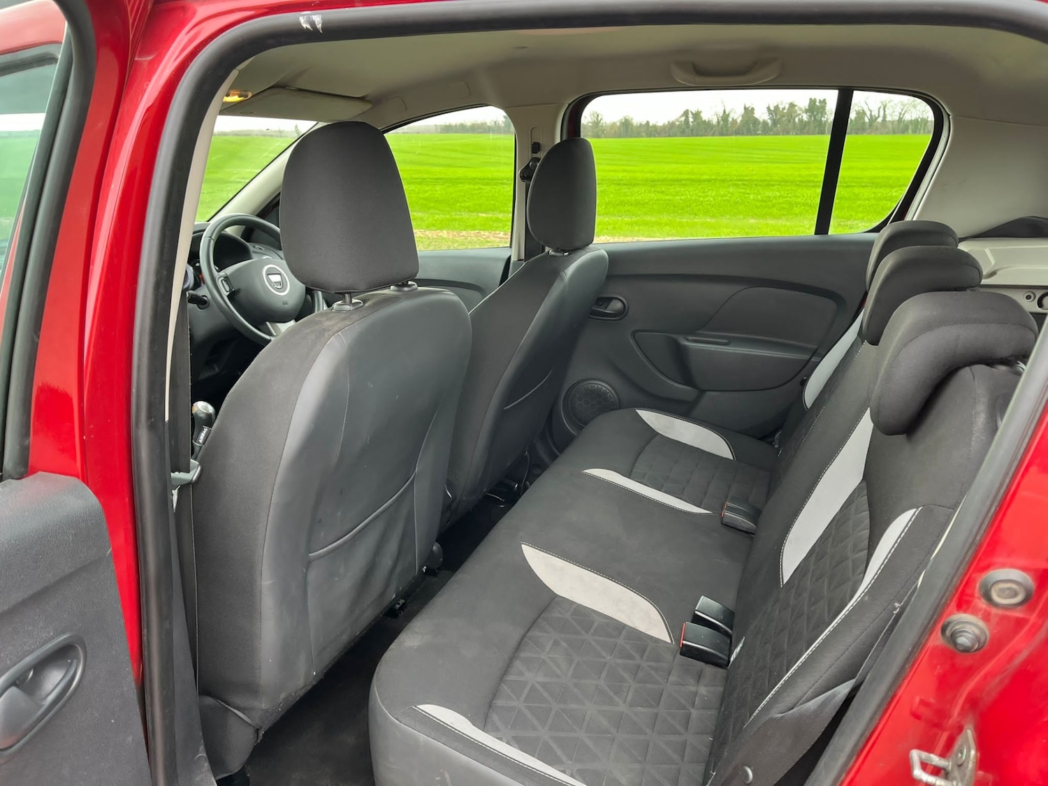 Used Dacia Sandero Stepway 2014 for sale - 77650569: Photo 10