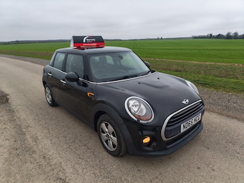 MINI Hatch feature image