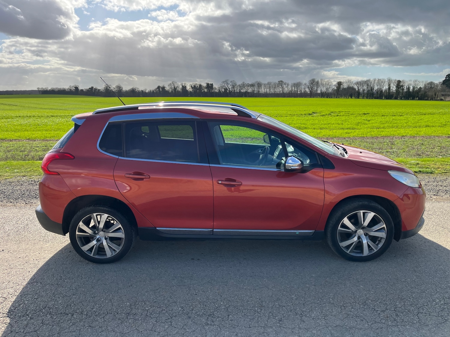 Used Peugeot 2008 2015 for sale - 77845390: Photo 14