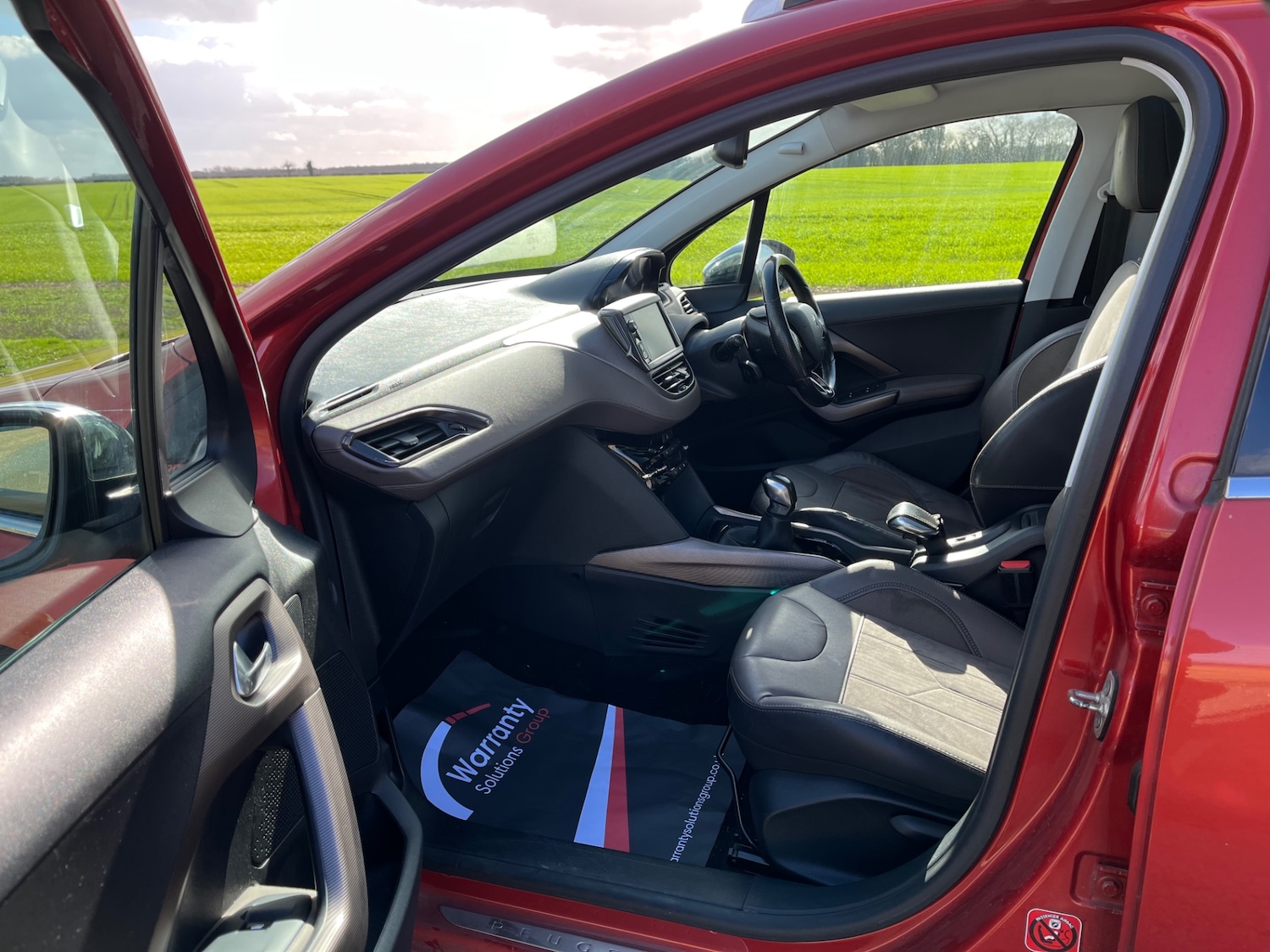 Used Peugeot 2008 2015 for sale - 77845390: Photo 7