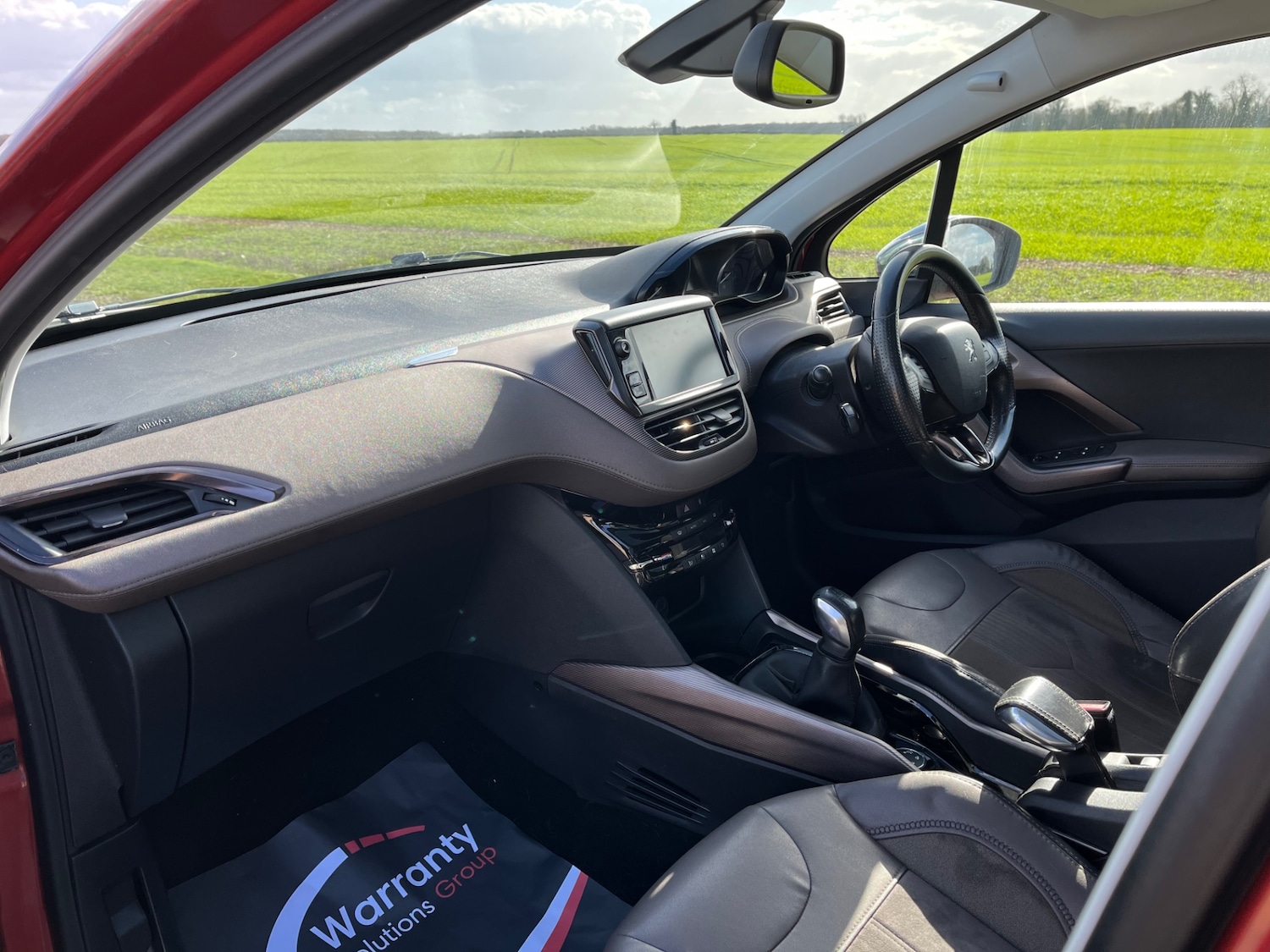 Used Peugeot 2008 2015 for sale - 77845390: Photo 8