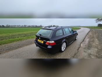 Used BMW 5 Series 2006 for sale - 76531012: Photo