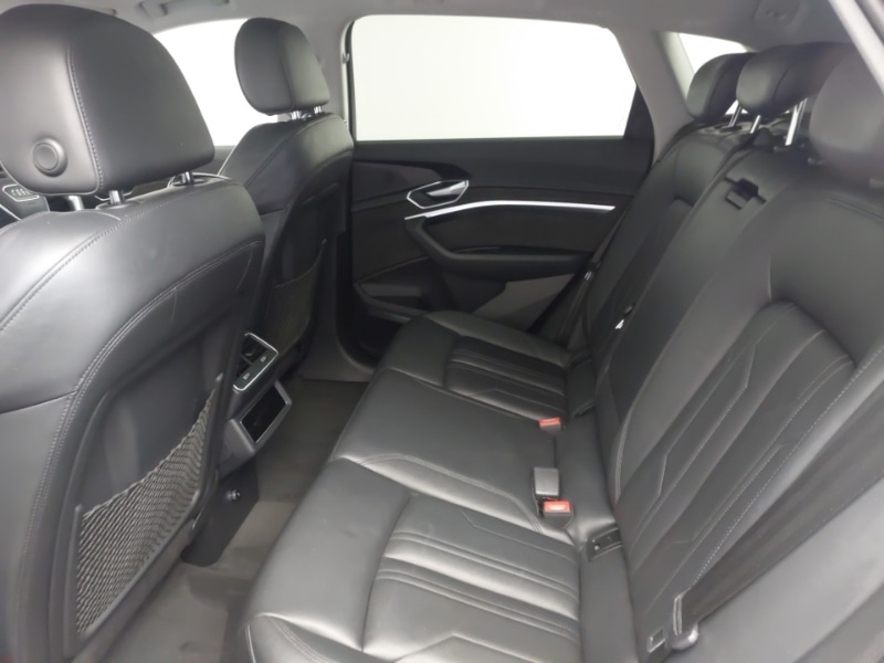 Used Audi e-tron 2020 for sale - 78147457: Photo 12