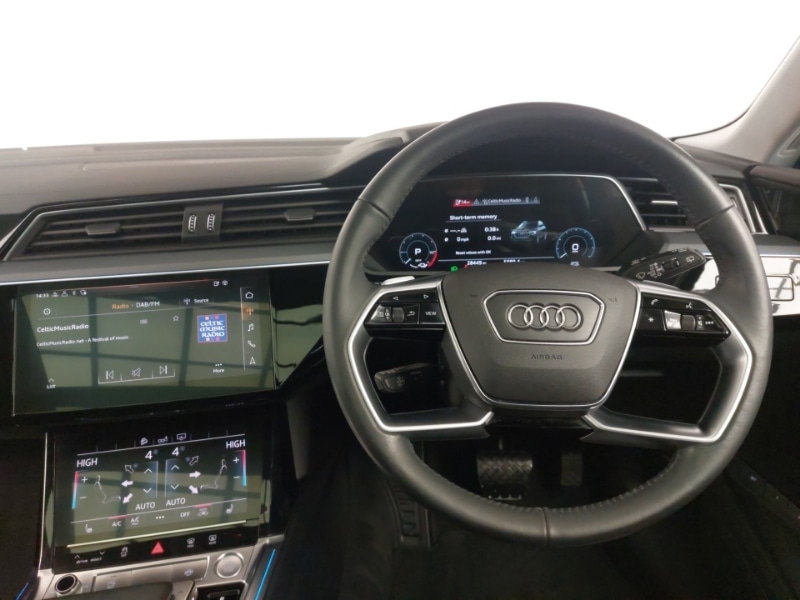 Used Audi e-tron 2020 for sale - 78147457: Photo 5