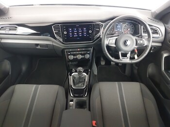 Used Volkswagen T-Roc 2021 for sale - 75695625: Photo
