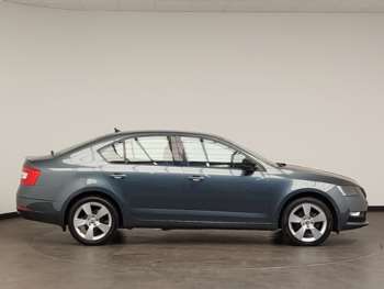 Used Skoda Octavia 2020 for sale - 75245667: Photo