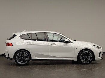 Used BMW 1 Series 2024 for sale - 76282086: Photo 2