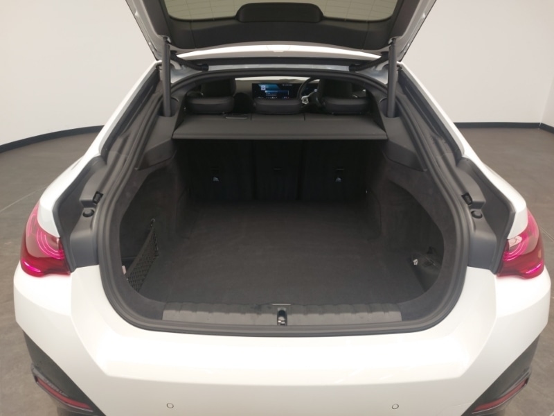 Used BMW i4 2025 for sale - 76880046: Photo 13