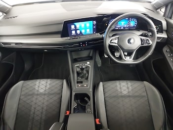 Used Volkswagen Golf 2022 for sale - 78740642: Photo