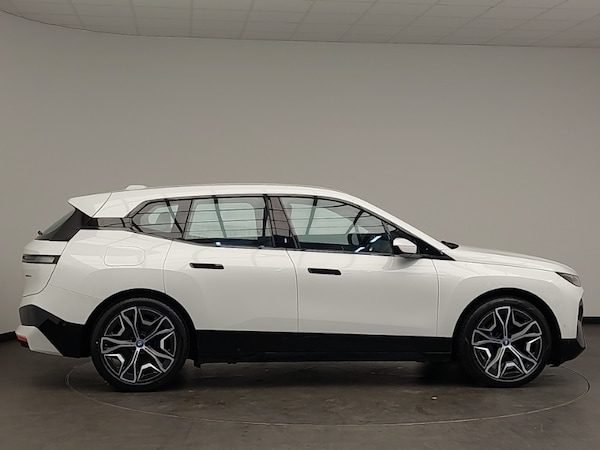 Used BMW iX 2023 for sale - 76275822: Photo 2