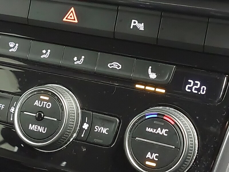 Used Volkswagen T-Roc 2021 for sale - 76629332: Photo 18