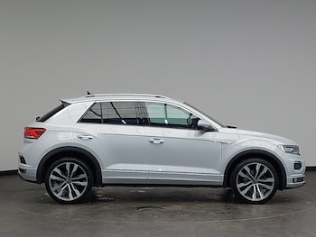 Used Volkswagen T-Roc 2021 for sale - 76629332: Photo