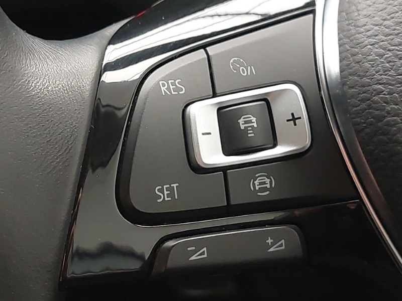 Used Volkswagen T-Roc 2020 for sale - 76614229: Photo 19