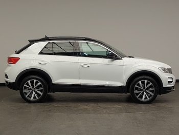 Used Volkswagen T-Roc 2020 for sale - 76614229: Photo