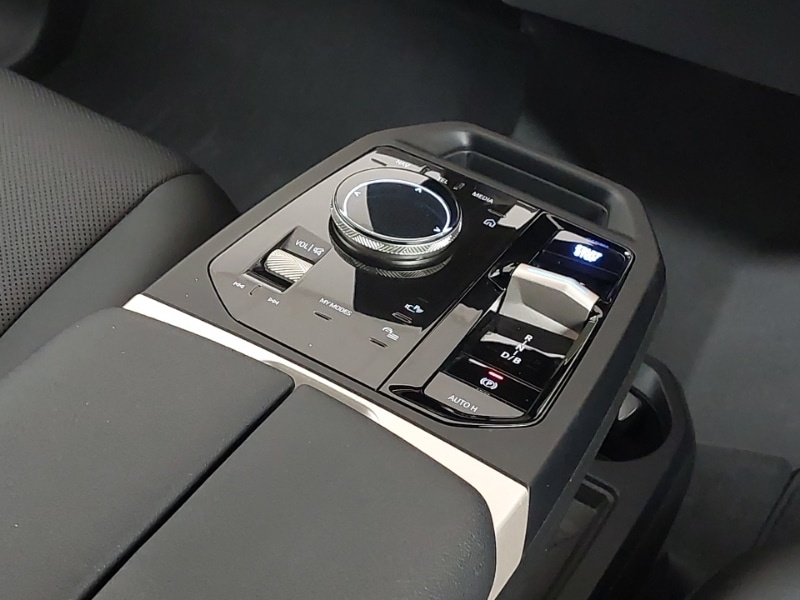 Used BMW iX 2023 for sale - 77548870: Photo 10
