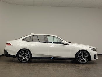 Used BMW 5 Series 2025 for sale - 77751429: Photo