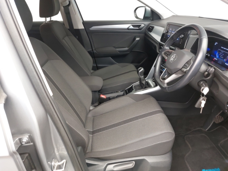 Used Volkswagen T-Roc 2022 for sale - 76354589: Photo 6