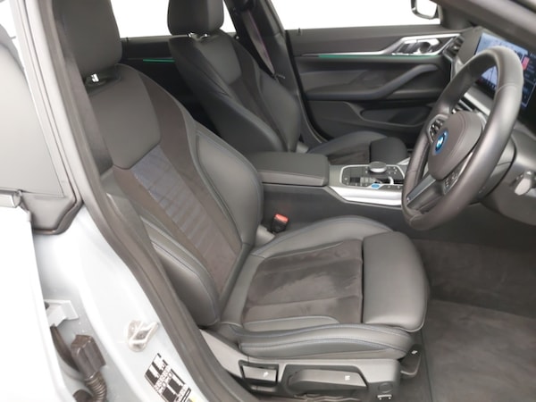 Used BMW i4 2025 for sale - 74973184: Photo 11