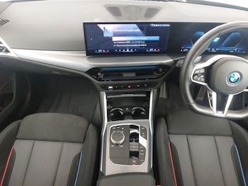 Used BMW 3 Series 2024 for sale - 77046959: Photo