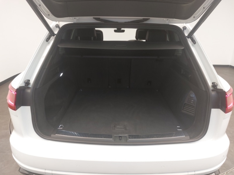 Used Volkswagen Touareg 2023 for sale - 76493300: Photo 13