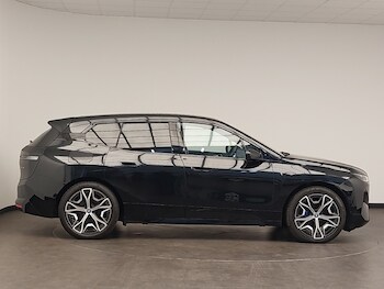Used BMW iX 2023 for sale - 76103399: Photo 2