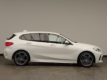 Used BMW 1 Series 2022 for sale - 77343352: Photo