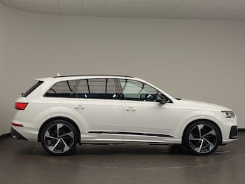 Used Audi Q7 2023 for sale - 76129931: Photo 2