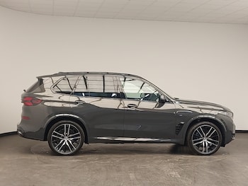 Used BMW X5 2025 for sale - 76907202: Photo