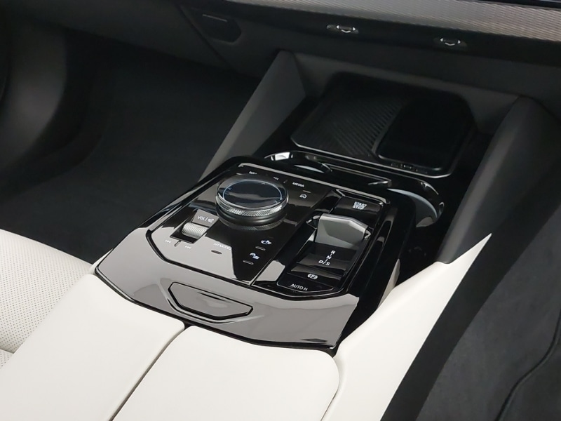 Used BMW 5 Series 2025 for sale - 77433181: Photo 10