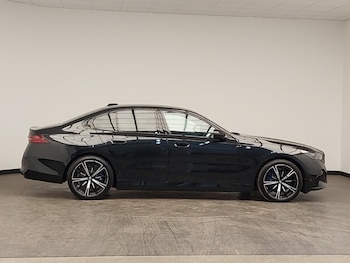 Used BMW 5 Series 2025 for sale - 77433181: Photo