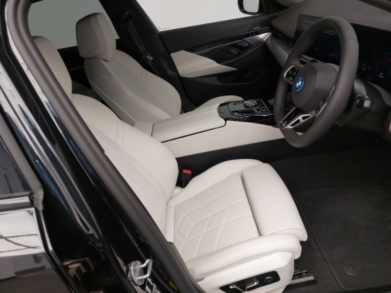 Used BMW 5 Series 2025 for sale - 77433181: Photo 6