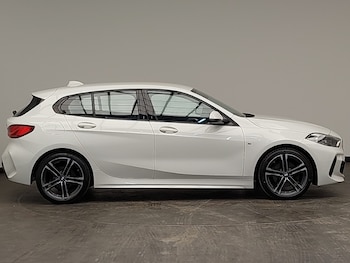 Used BMW 1 Series 2021 for sale - 77119237: Photo