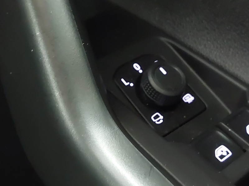 Used Volkswagen Polo 2023 for sale - 76195727: Photo 17