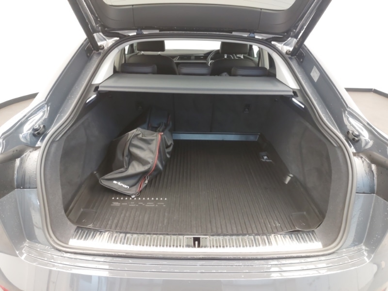 Used Audi Q8 2024 for sale - 76707959: Photo 13