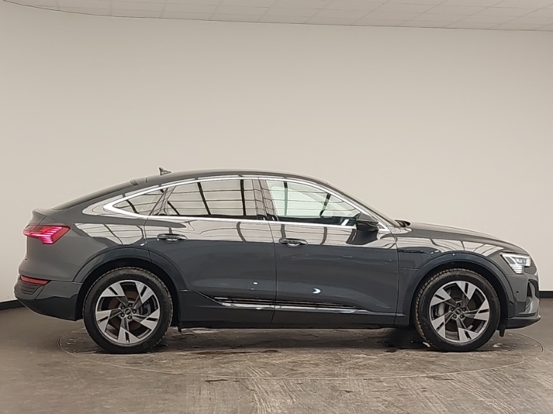 Used Audi Q8 2024 for sale - 76707959: Photo 2