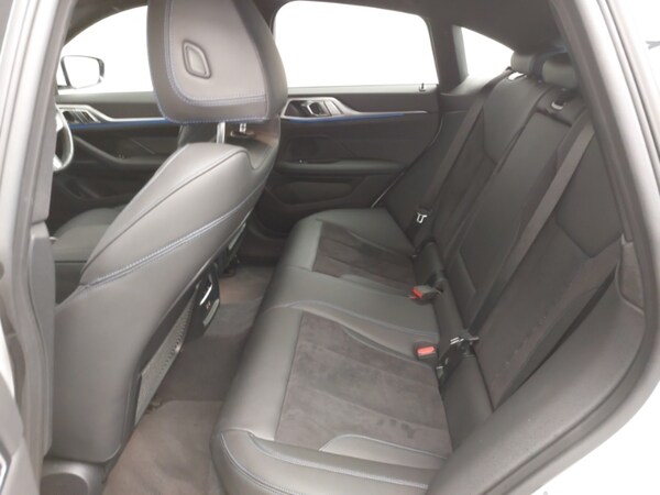 Used BMW i4 2023 for sale - 75285279: Photo 12