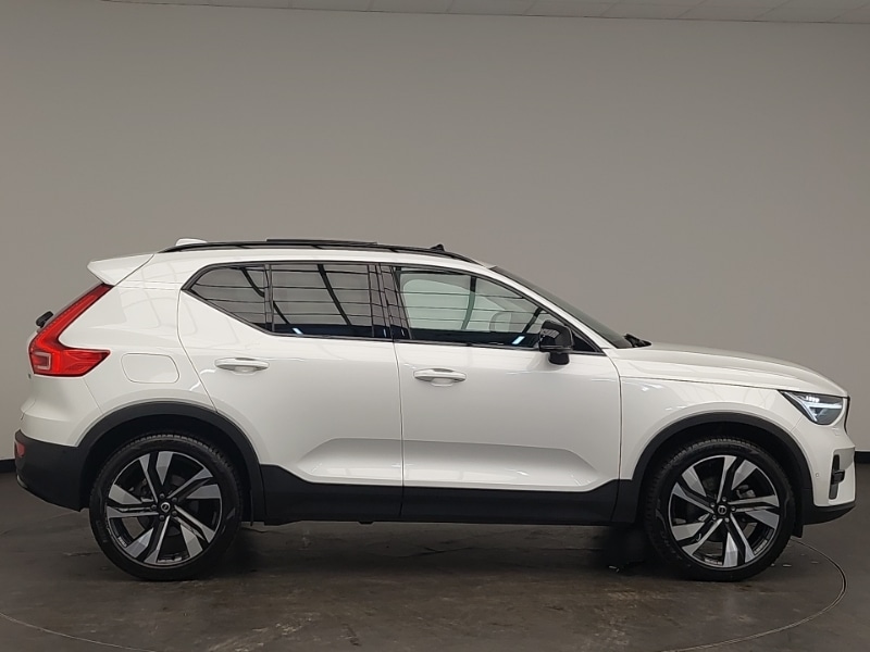 Used Volvo XC40 2024 for sale - 77874488: Photo 2