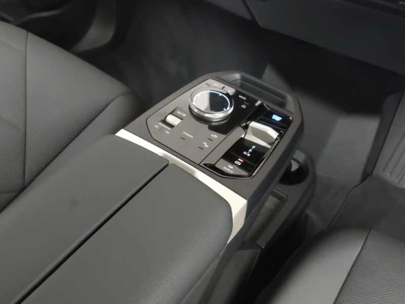 Used BMW iX 2022 for sale - 77969421: Photo 10