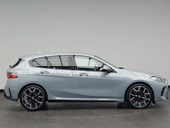 Used BMW 1 Series 2025 for sale - 76108108: Photo 2