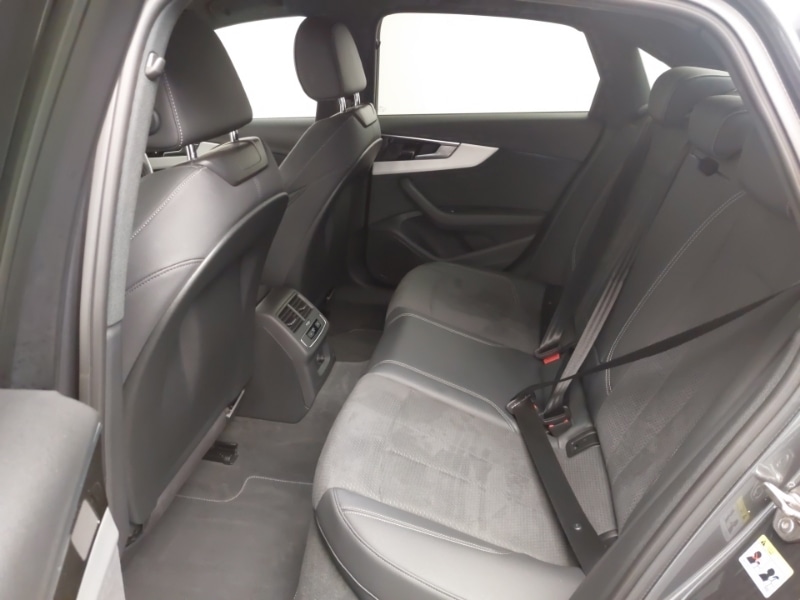 Used Audi A4 2022 for sale - 76052419: Photo 12