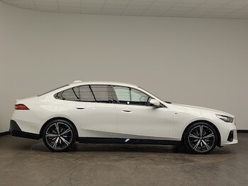 Used BMW 5 Series 2025 for sale - 78202992: Photo