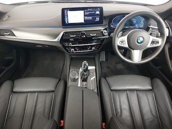 Used BMW 5 Series 2021 for sale - 76583740: Photo