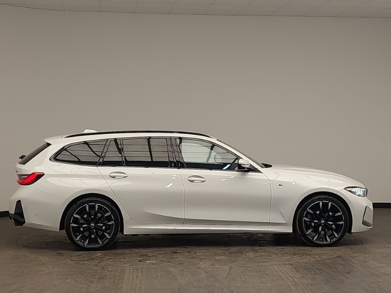 Used BMW 3 Series 2025 for sale - 77651747: Photo 2