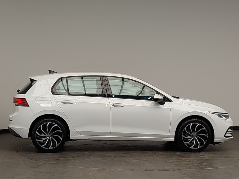 Used Volkswagen Golf 2023 for sale - 76947527: Photo 2